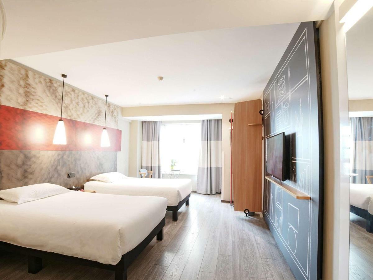 Ibis Chengdu West Jingcui Road Hotel Eksteriør billede